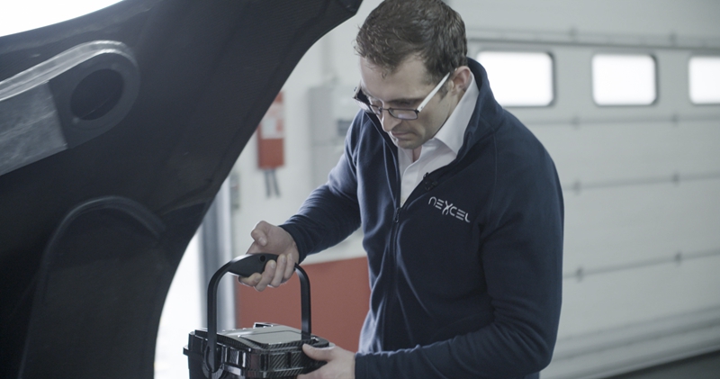 更換式機油箱 — 嘉實多宣布90秒實現(xiàn)更換機油，并減小摩擦，降低CO2排放